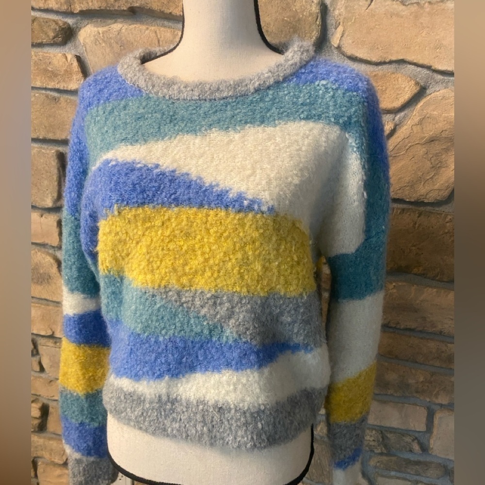 Jessica Simpson Colorblock Cozy Sweater light blue, white, yellow Size medium